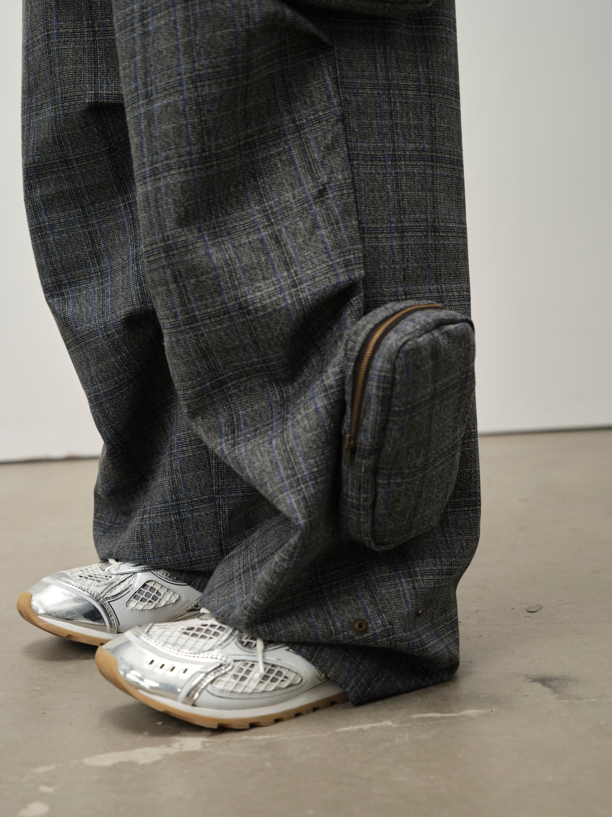 Detachable Pocket Plaid Trousers