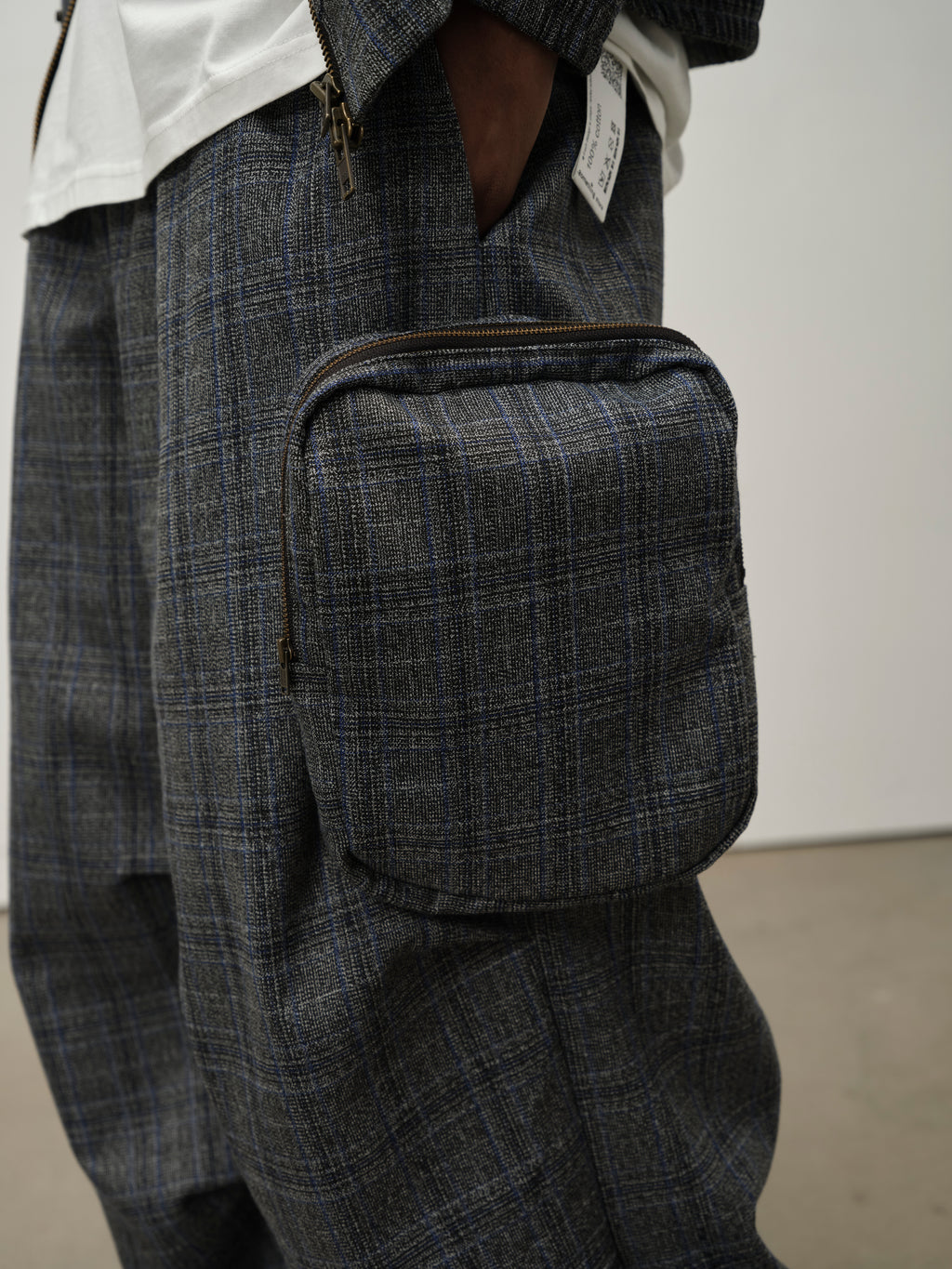Detachable Pocket Plaid Trousers